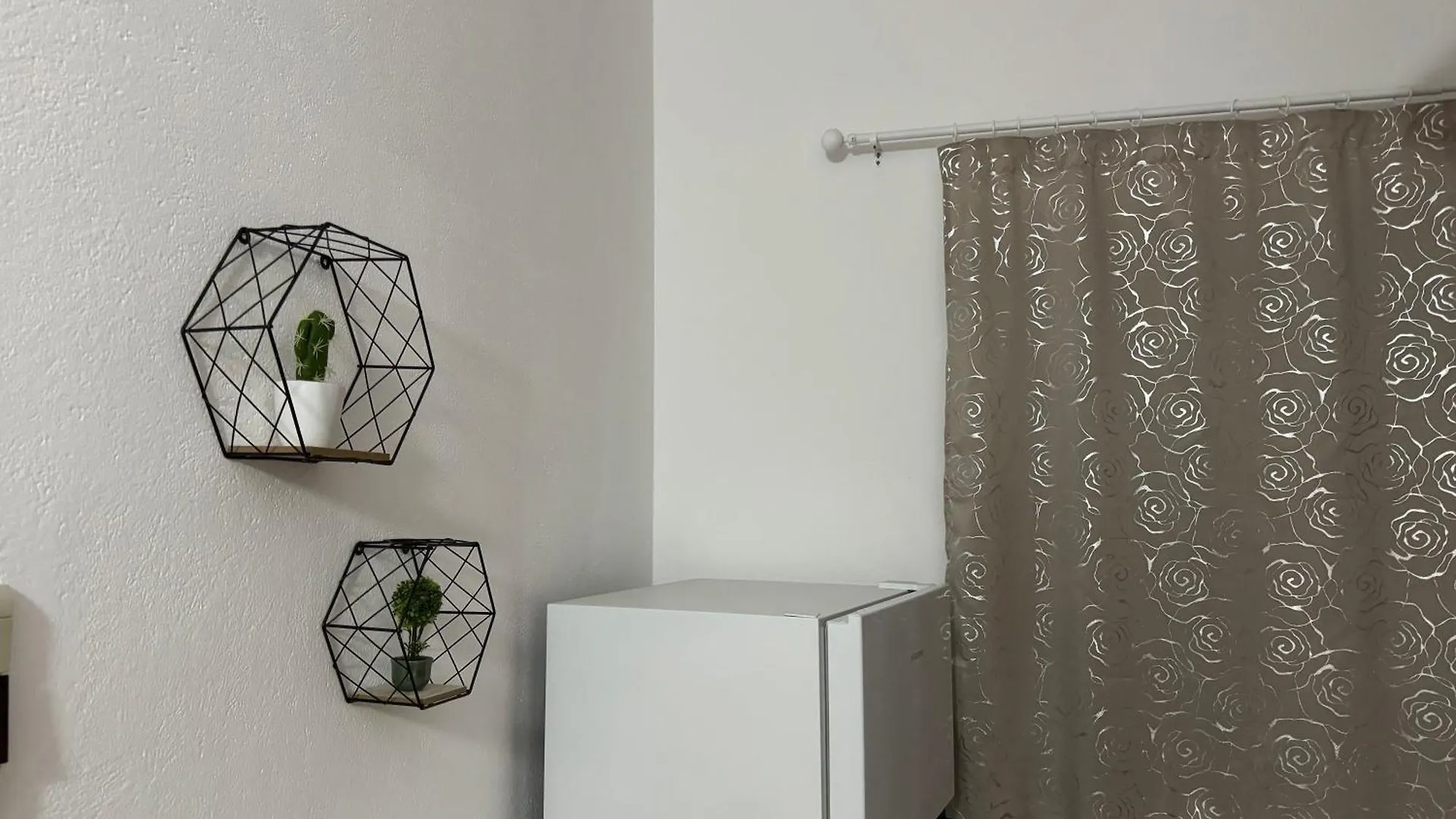 Natyra Rooms Zverneci Albanien